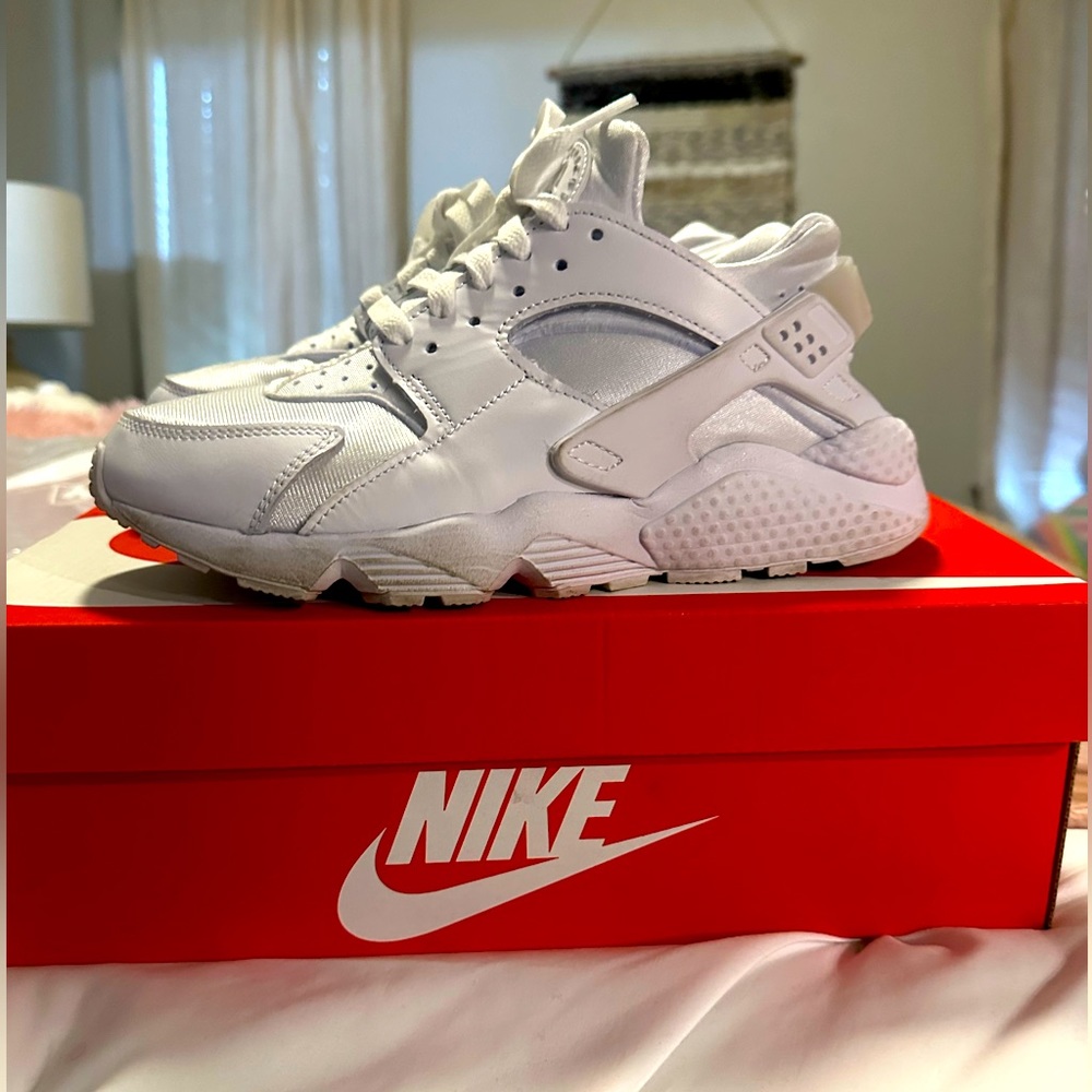 Women’s Nike Huarache